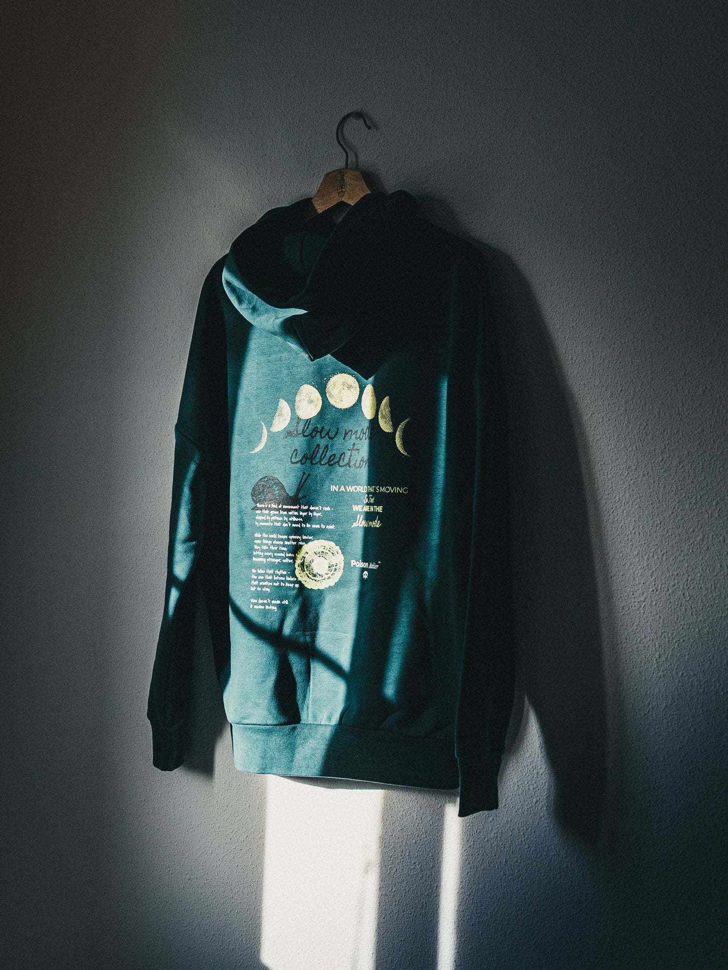 SLOW HOODIE